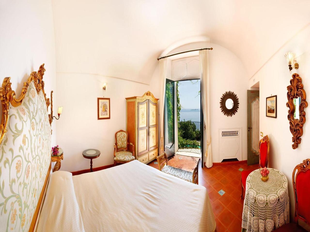 Villa Dei Fisici Positano Room photo